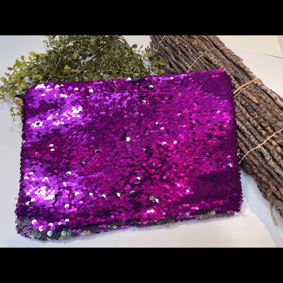 Flip Sequence Cosmetic or ipad case bag pouch 💜 - Picture 3 of 3